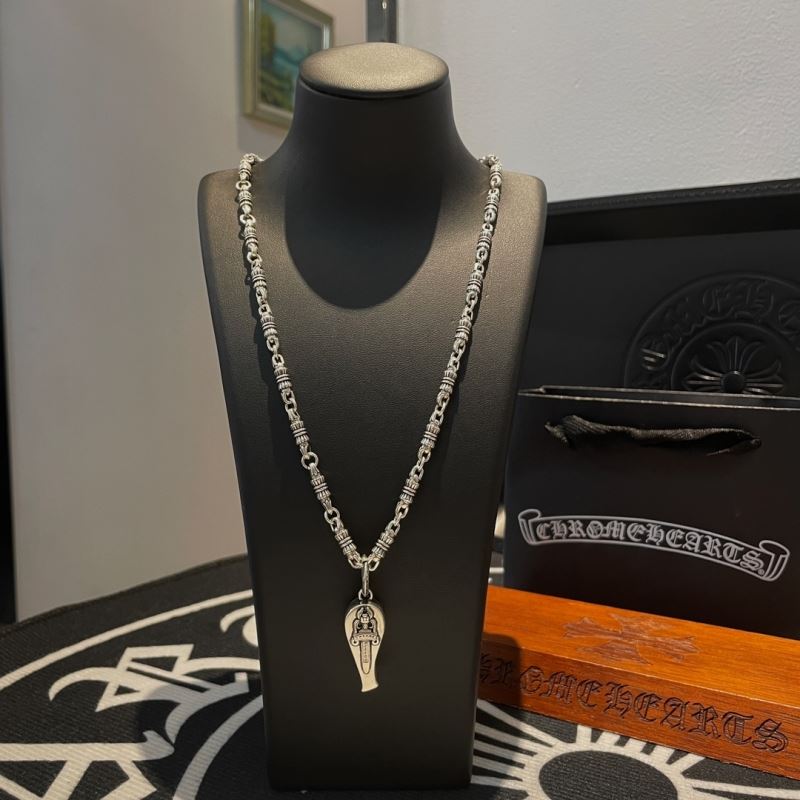 Ch*0me He**ts necklaces